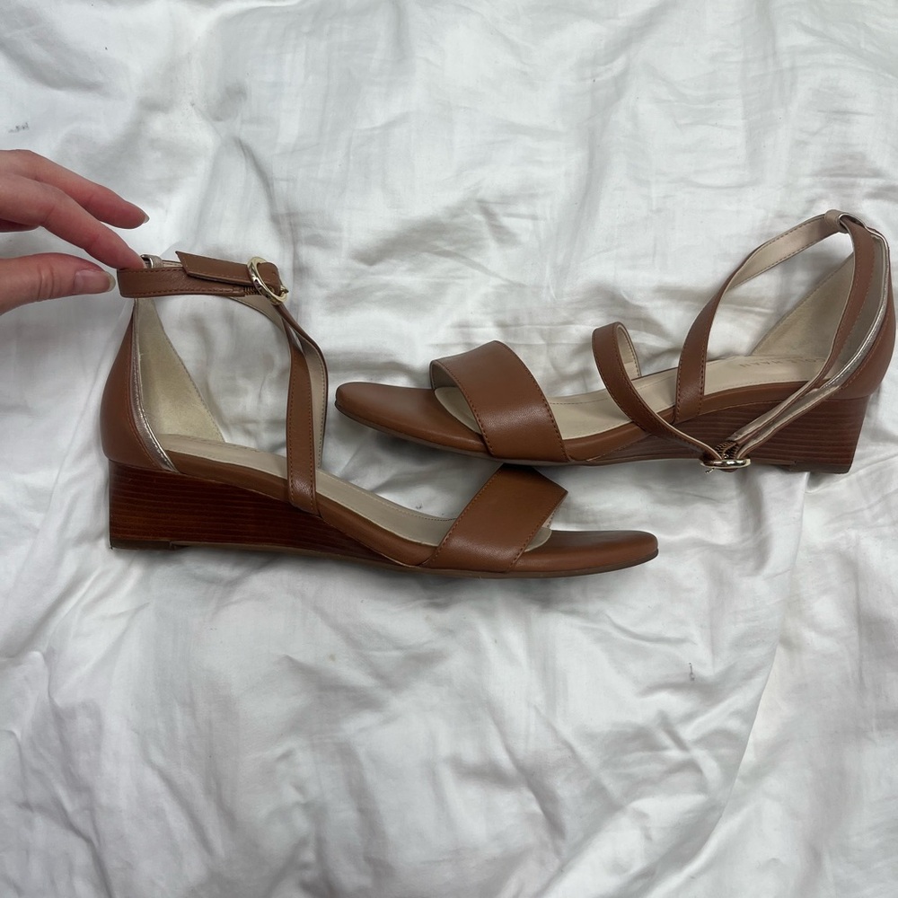 Elegant Brown Strappy Sandals